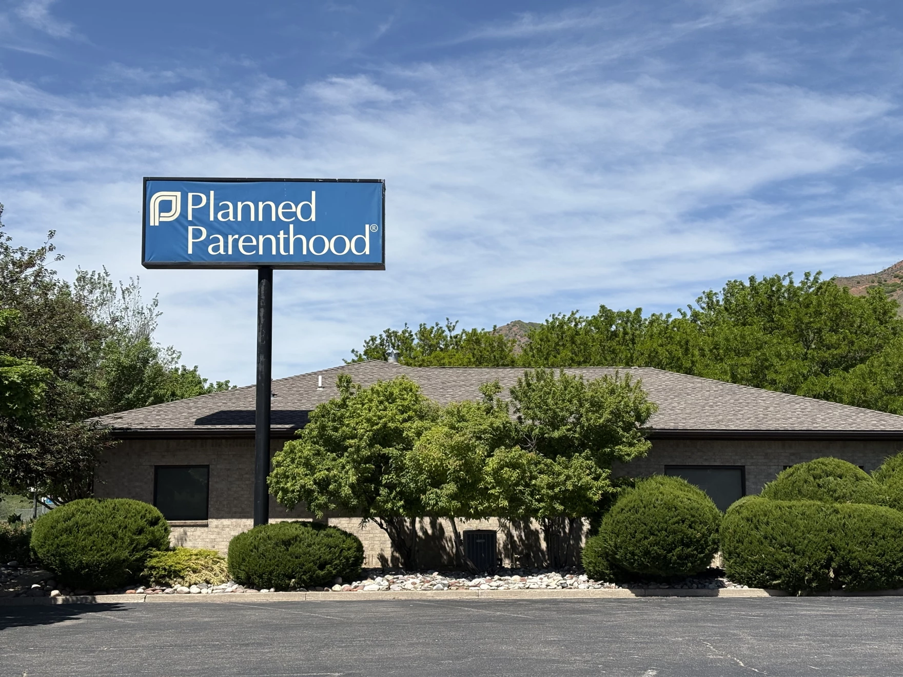 Las beneficiarias de Medicaid y las empleadas públicas ahora pueden utilizar su seguro médico para servicios de aborto