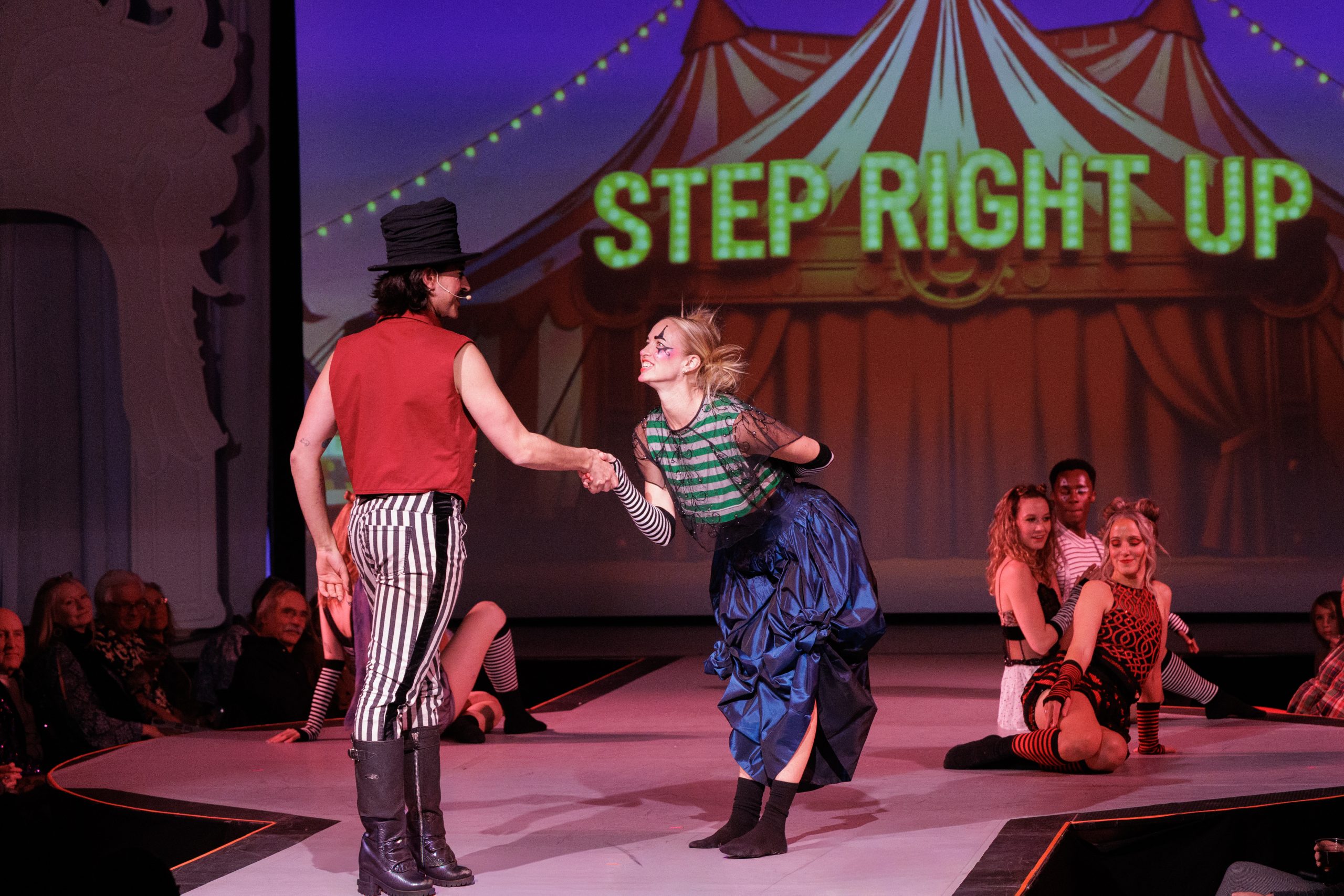 New Carbondale Arts Fashion Show directors 'Step Right Up' to