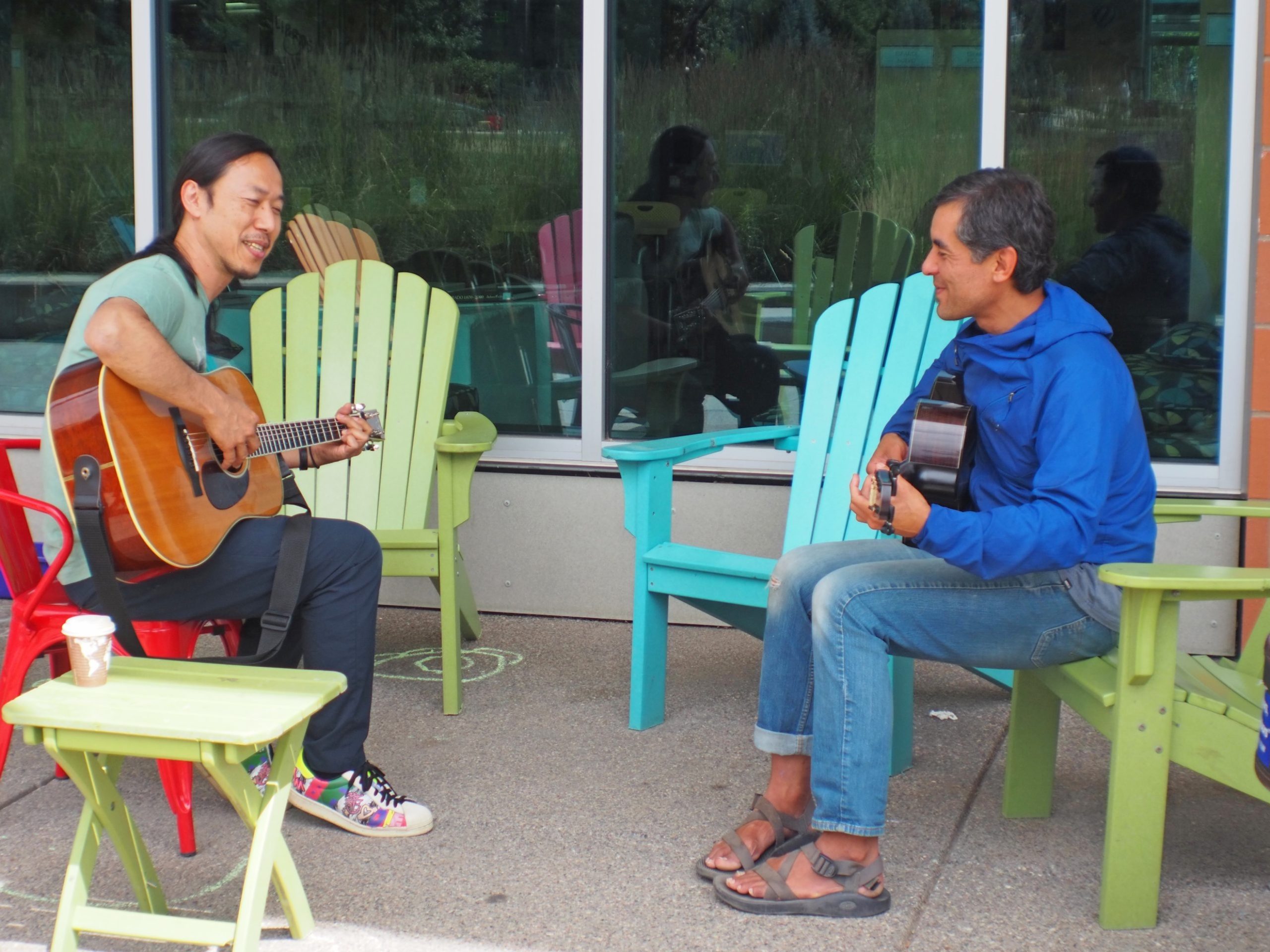 Guitar poetry — Hiroya Tsukamoto teaches in Carbondale – The Sopris Sun